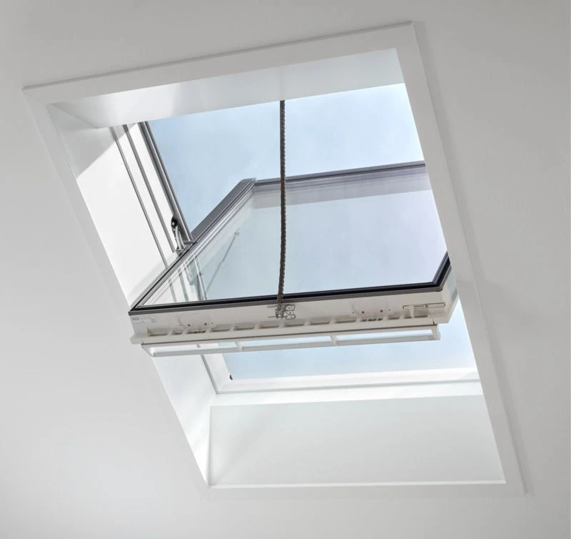 Fenetre De Toit A Rotation Manuelle GGU TOUT CONFORT - Haut. 118cm X Larg. 114cm