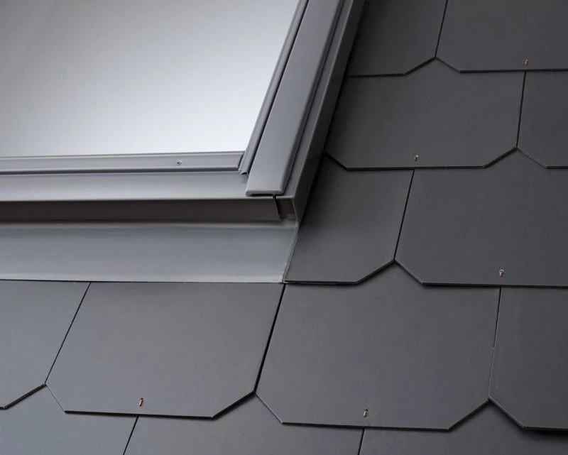 Raccord Sur Toiture EDL UK04 0000 Pour Ardoises - Pose Tranditionnelle - Larg. 134cm X Haut. 98cm Gris